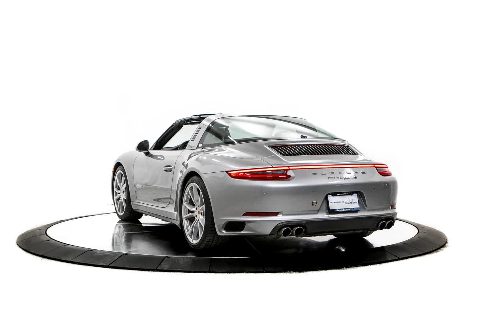 Certified 2018 Porsche 911 Targa 4S AWD/4WD image 3