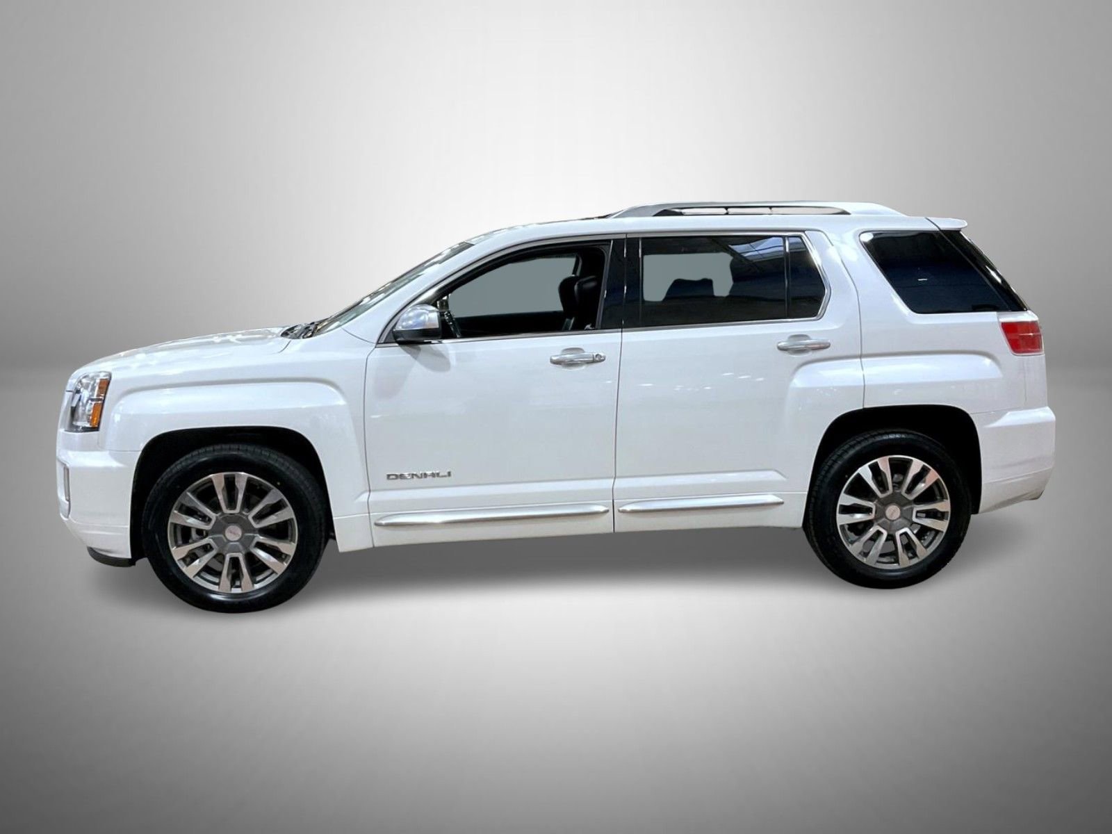 Used 2017 GMC Terrain Denali image 8