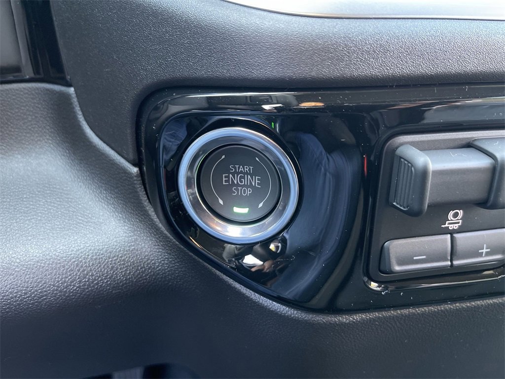 New 2026 GMC Sierra 1500 Elevation image 17