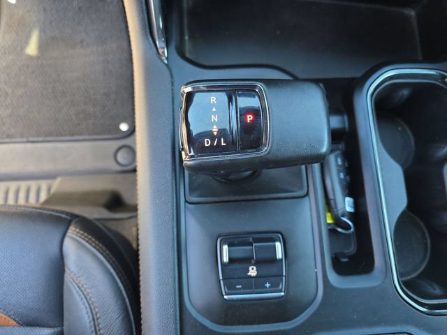 Used 2024 GMC Sierra 1500 AT4 w/ Technology Package AWD/4WD image 36