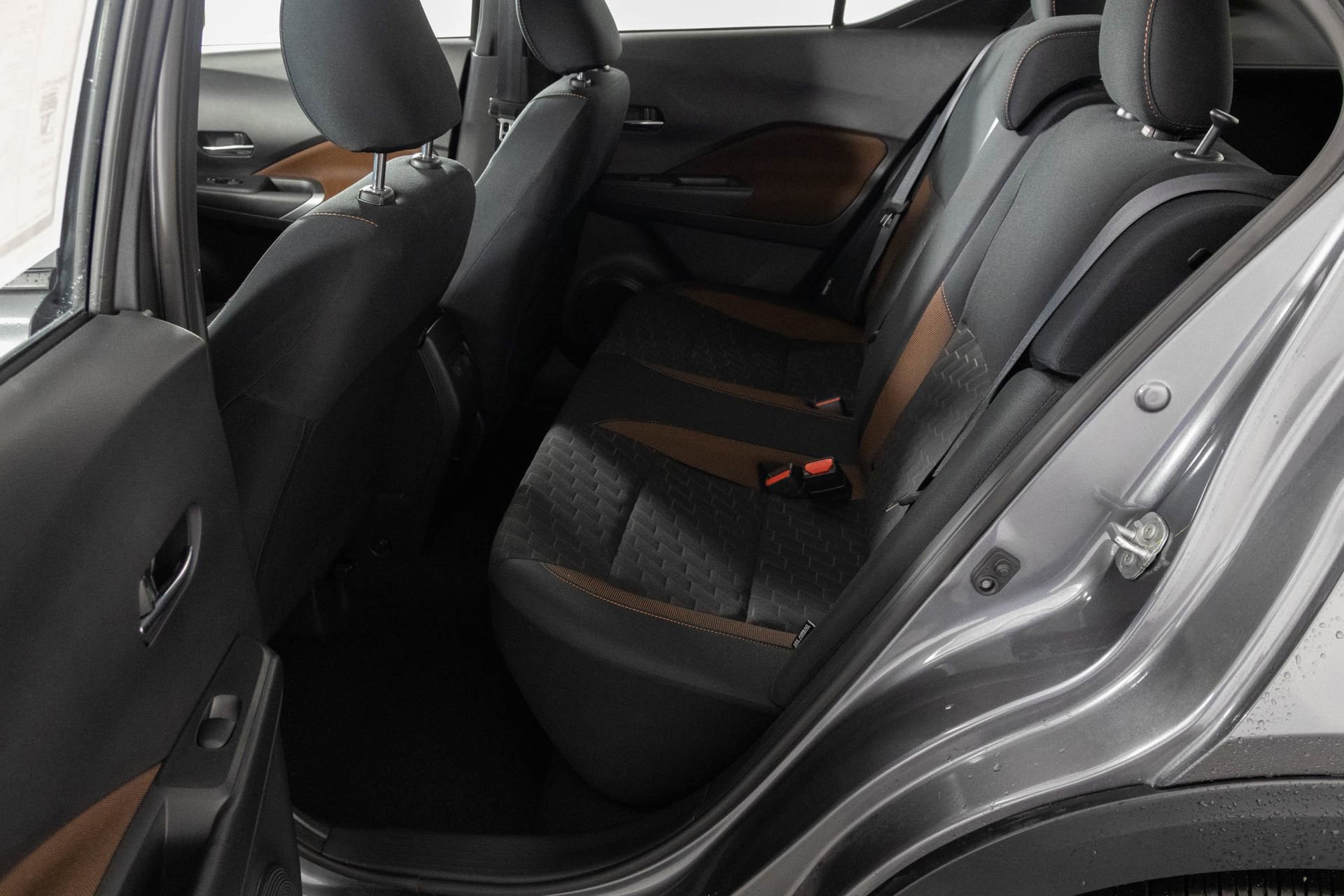 Used 2024 Nissan Kicks SR FWD image 33