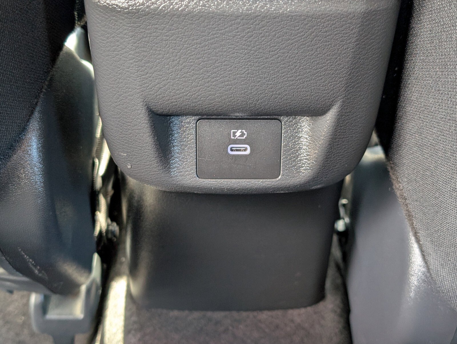 Certified 2025 Nissan Versa SV image 14