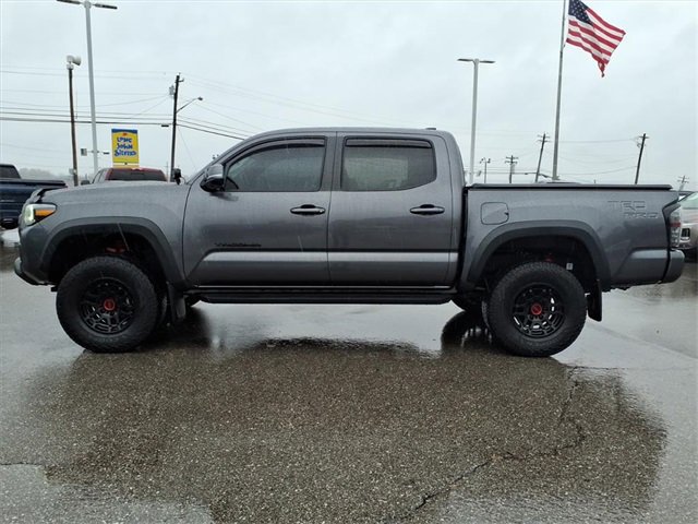 Used 2022 Toyota Tacoma TRD Pro image 2