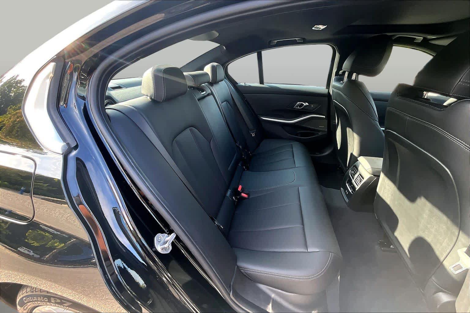 Used 2025 BMW 330i Sedan RWD image 19