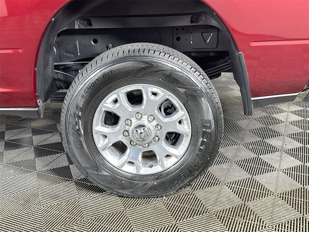 Used 2023 RAM 3500 Laramie image 34