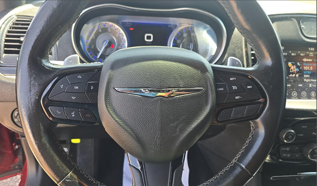 Used 2022 Chrysler 300 S RWD image 9