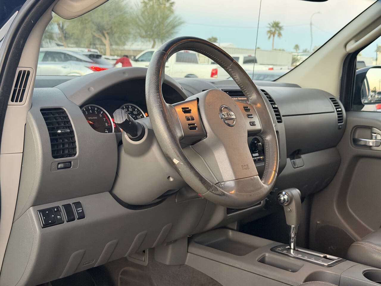 Used 2008 Nissan Frontier LE w/ Leather Pkg image 18