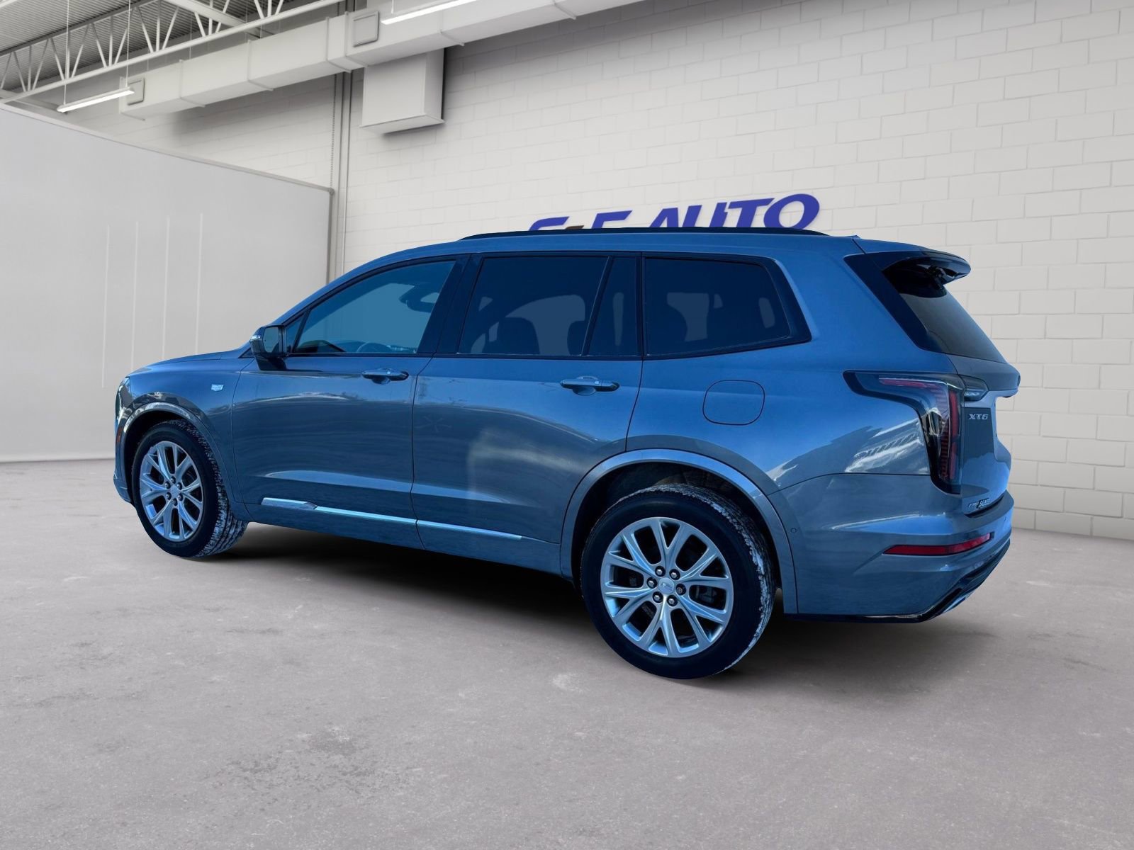 Used 2020 Cadillac XT6 Sport image 3