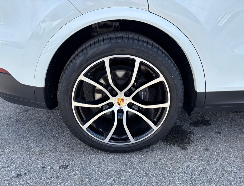 Certified 2021 Porsche Cayenne AWD/4WD image 41