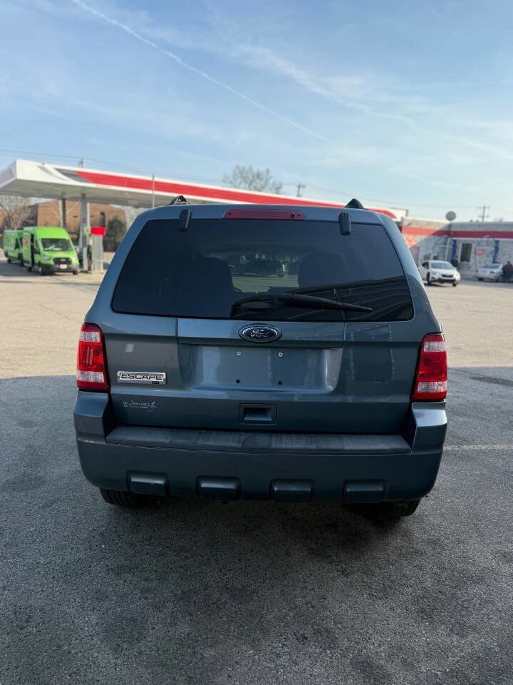 Used 2011 Ford Escape XLT w/ 201A Rapid Spec Order Code image 5