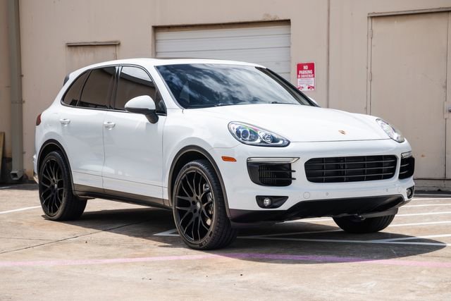 Used 2015 Porsche Cayenne S AWD/4WD image 37