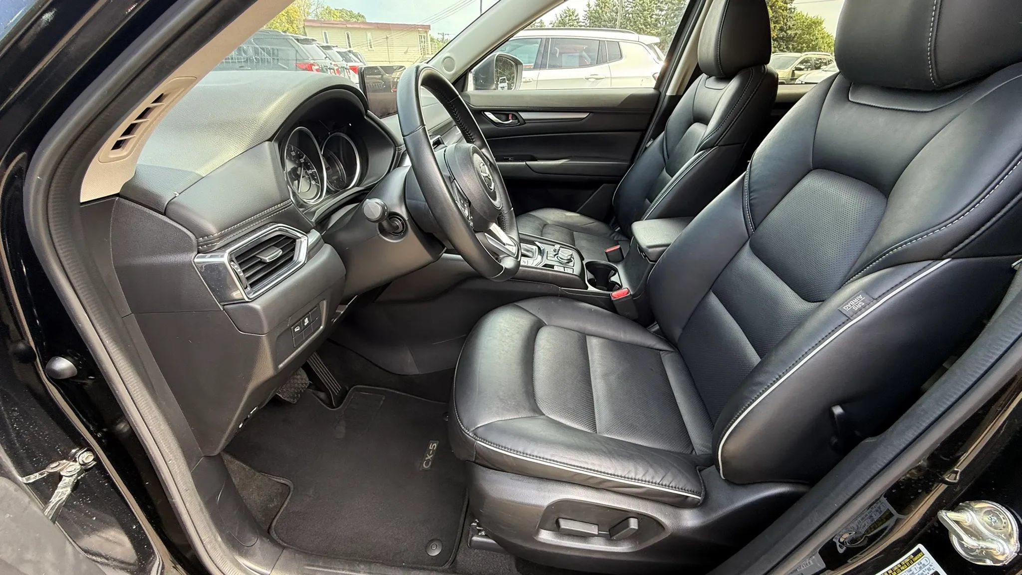 Used 2025 MAZDA CX-5 AWD 2.5 S w/ Select Package image 2