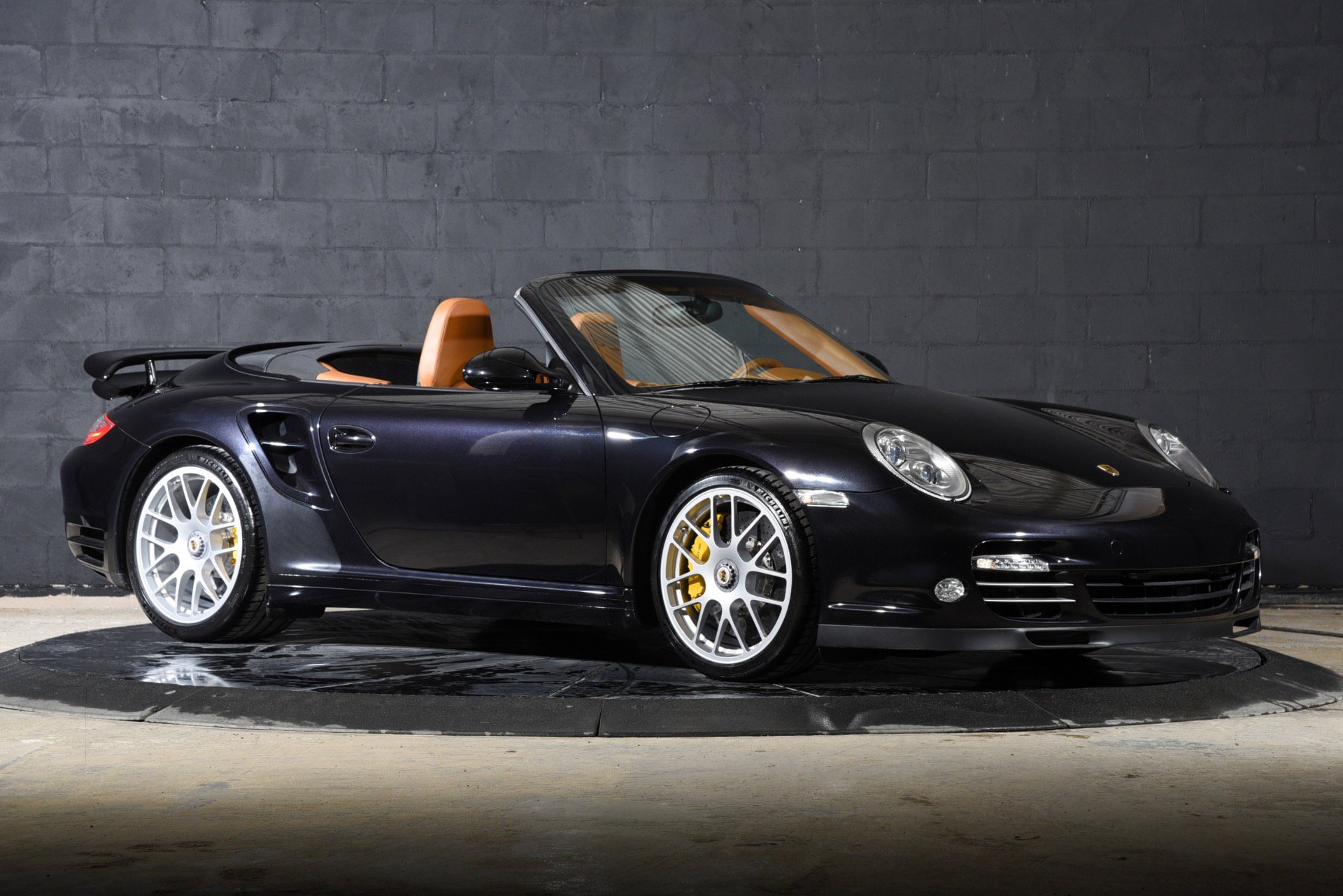 Used 2011 Porsche 911 Turbo S AWD/4WD image 2