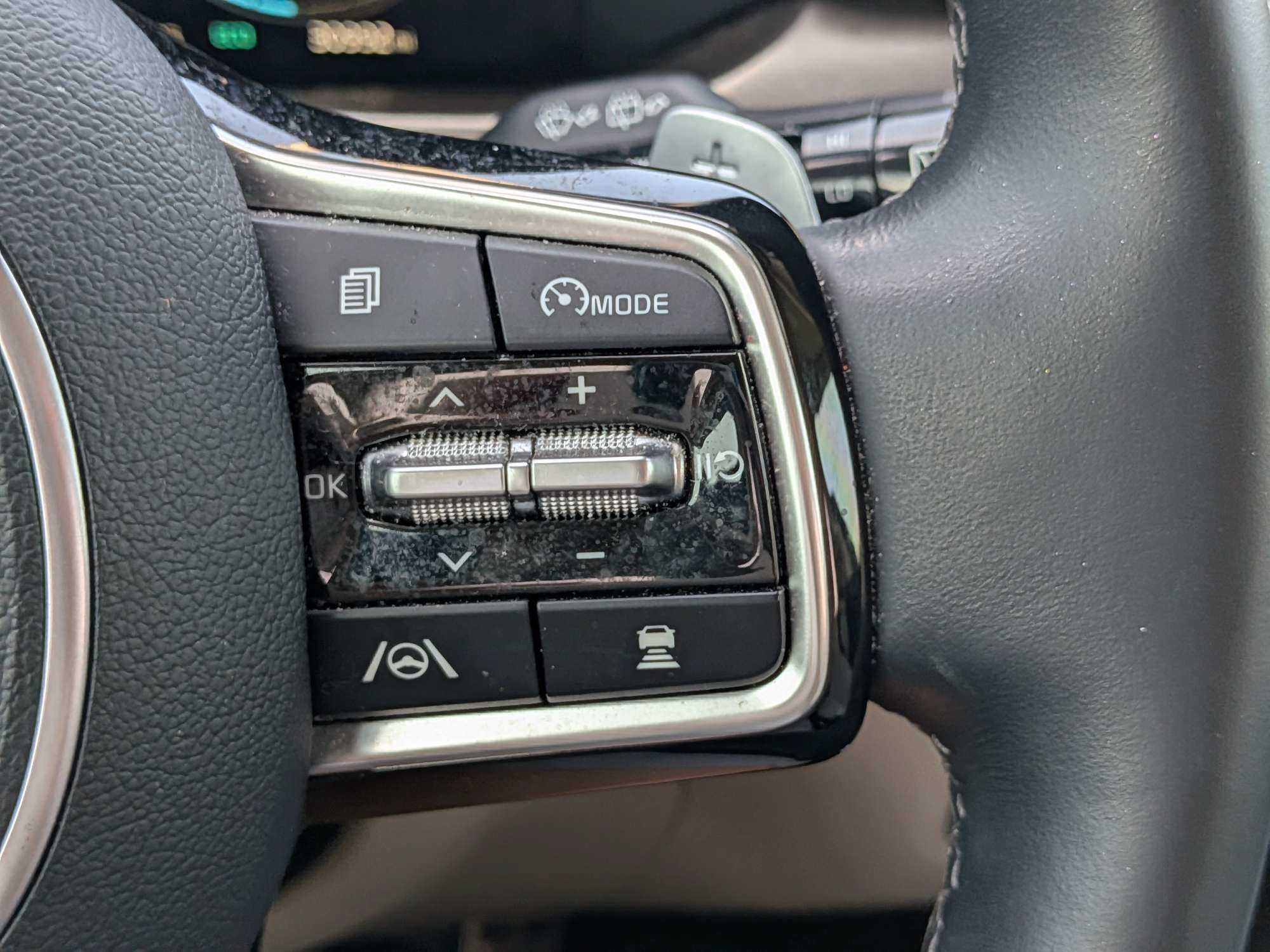Used 2023 Kia Sorento SX AWD/4WD image 26
