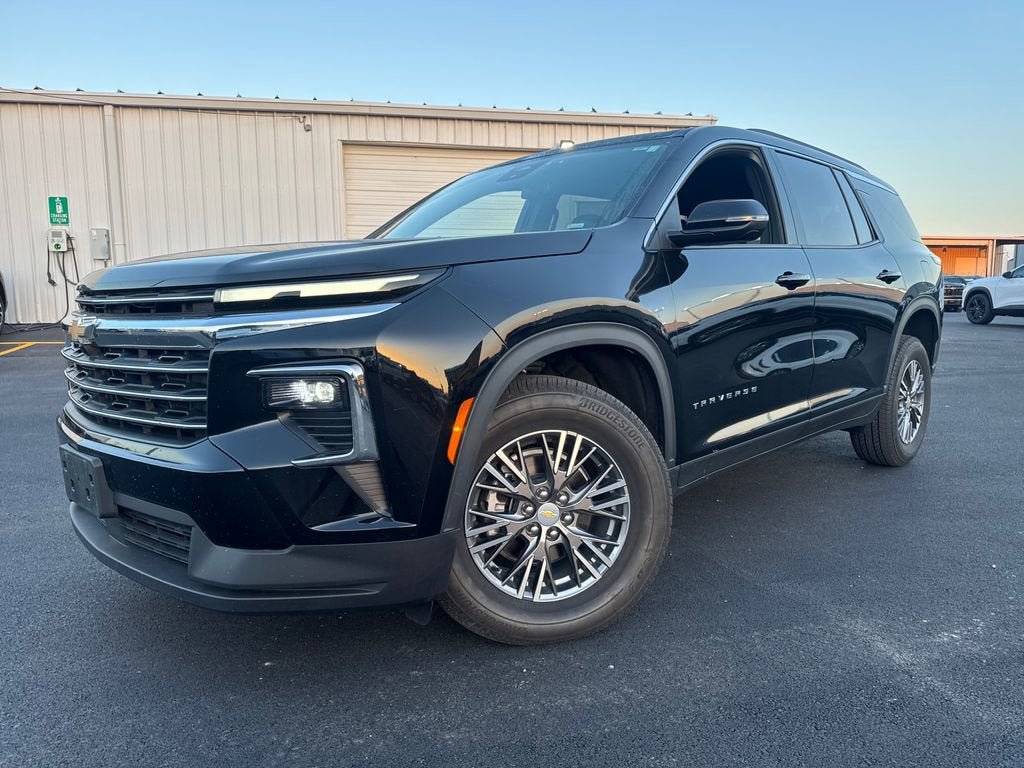 Used 2026 Chevrolet Traverse LT AWD/4WD video 1