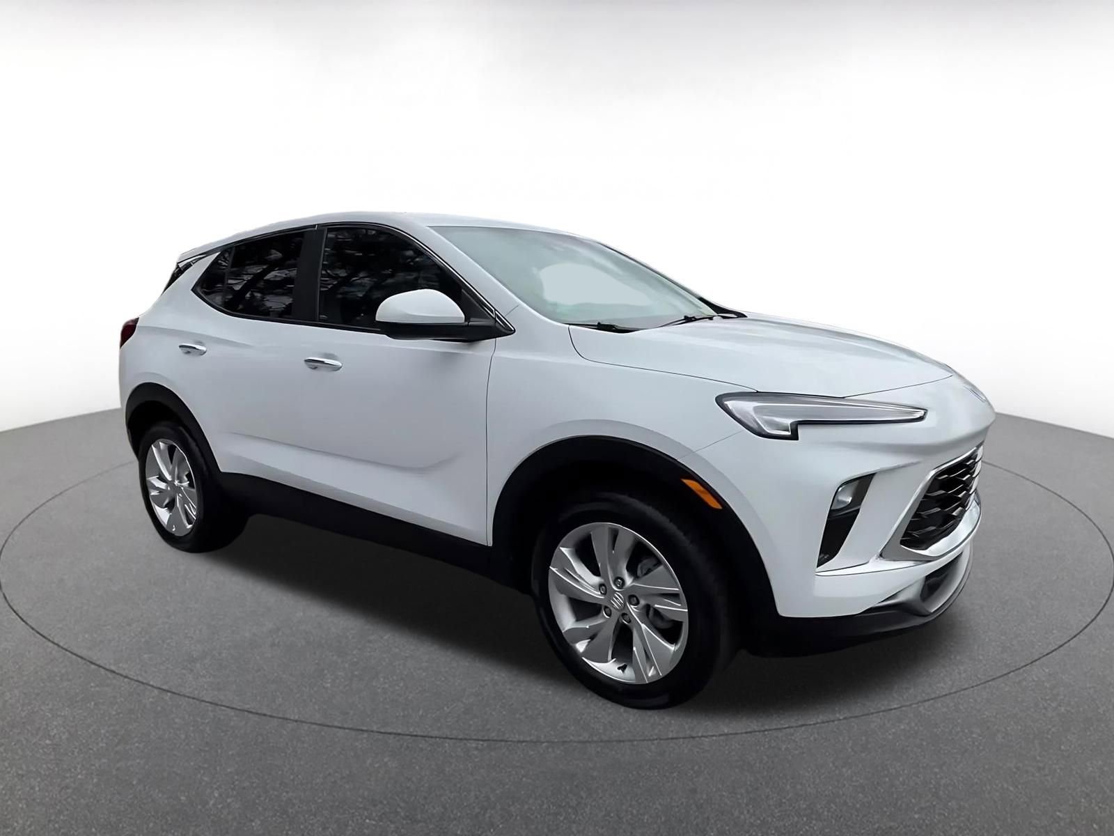 Used 2025 Buick Encore GX Preferred image 2