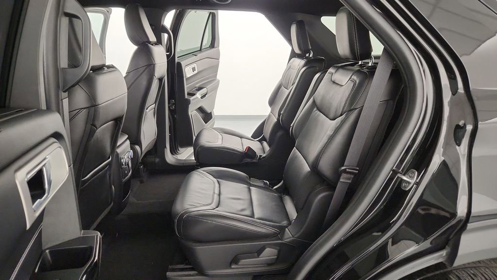 Used 2021 Ford Explorer ST w/ Equipment Group 401A image 16