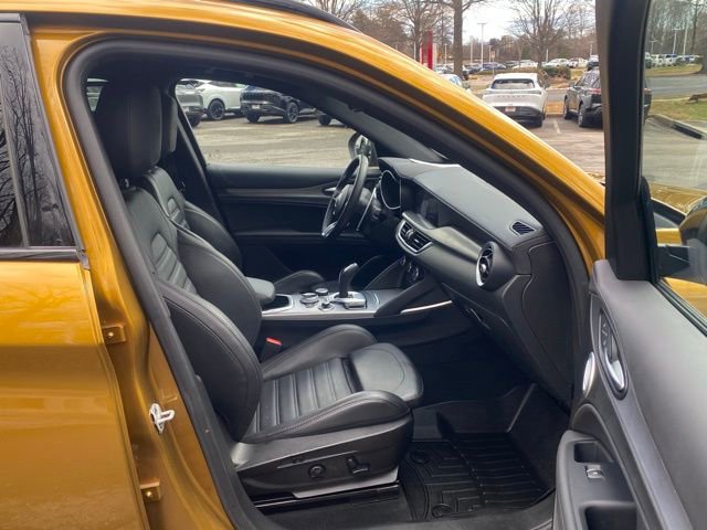 Used 2022 Alfa Romeo Stelvio Veloce image 39