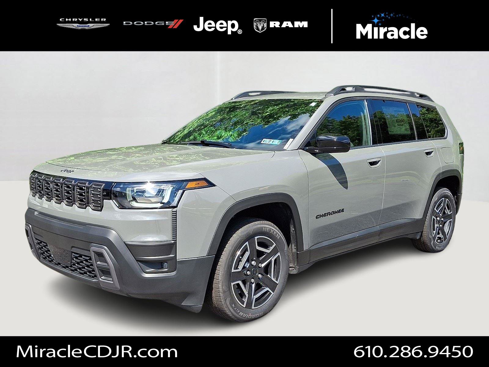 New 2026 Jeep Cherokee Laredo AWD/4WD image 1