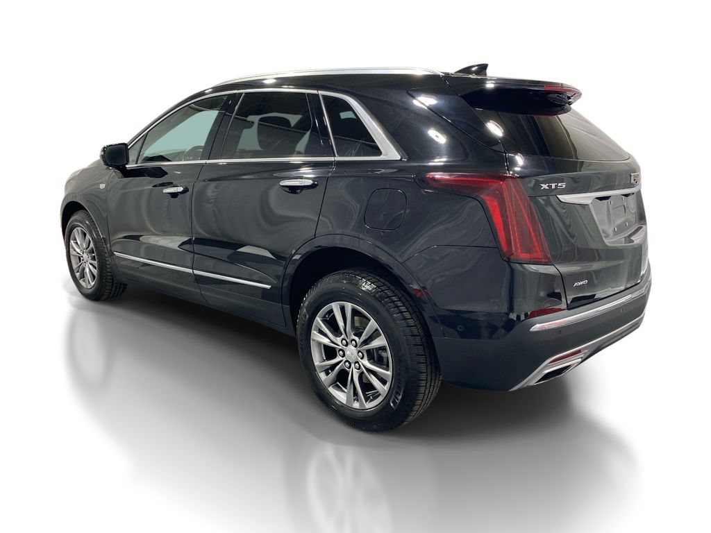 Used 2021 Cadillac XT5 Premium Luxury AWD/4WD image 2