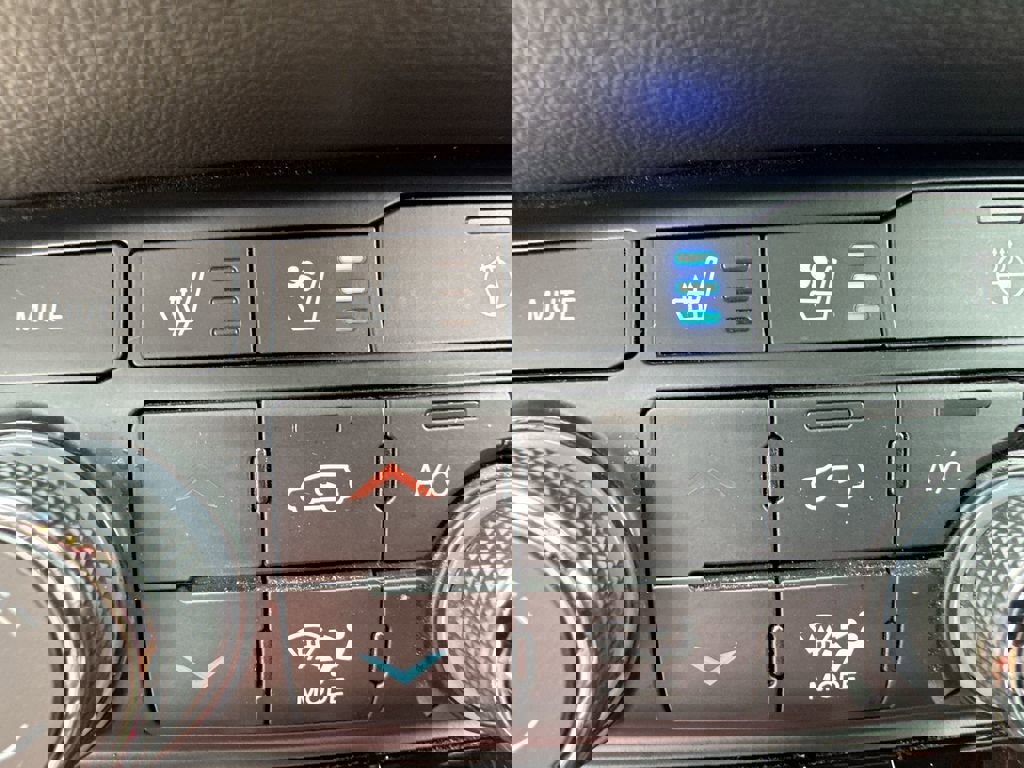 Used 2023 Dodge Durango R/T image 38