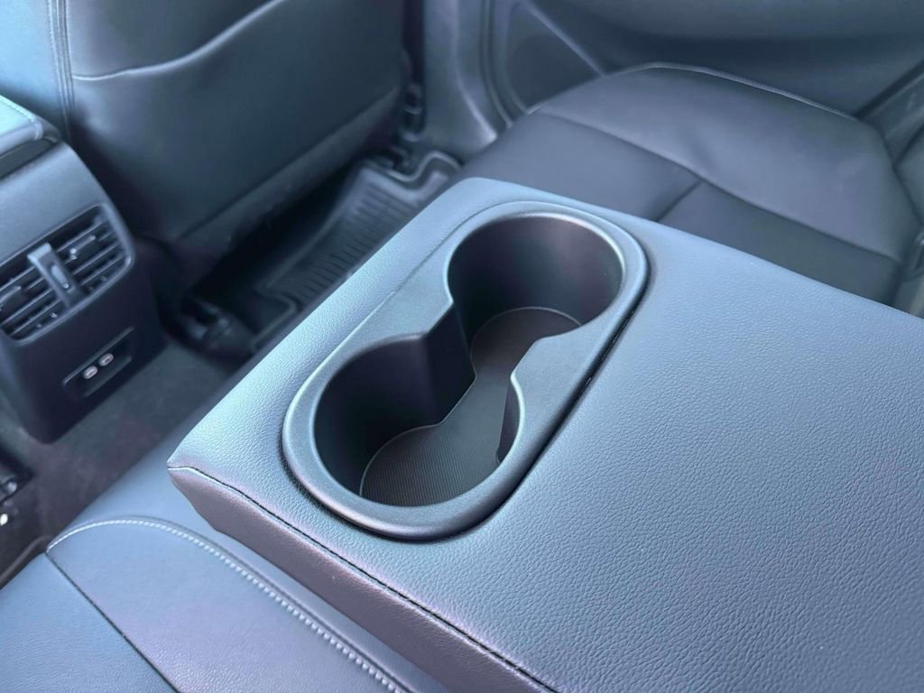 Used 2023 Toyota Corolla Cross XLE w/ Convenience Package AWD/4WD image 15