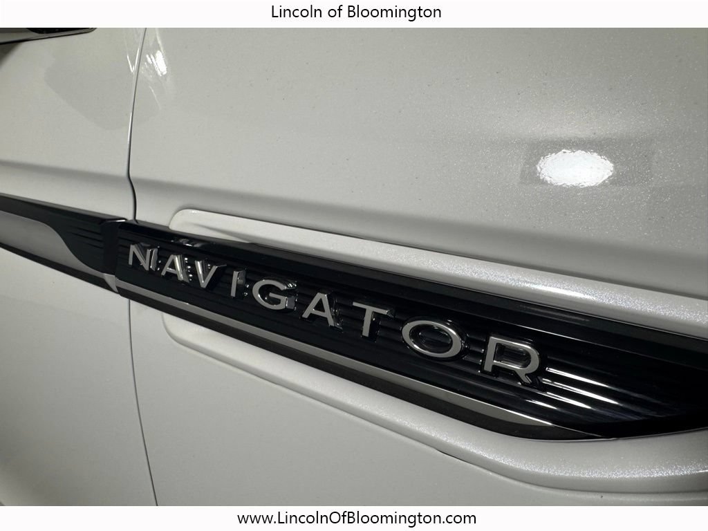 Certified 2023 Lincoln Navigator Black Label AWD/4WD image 17