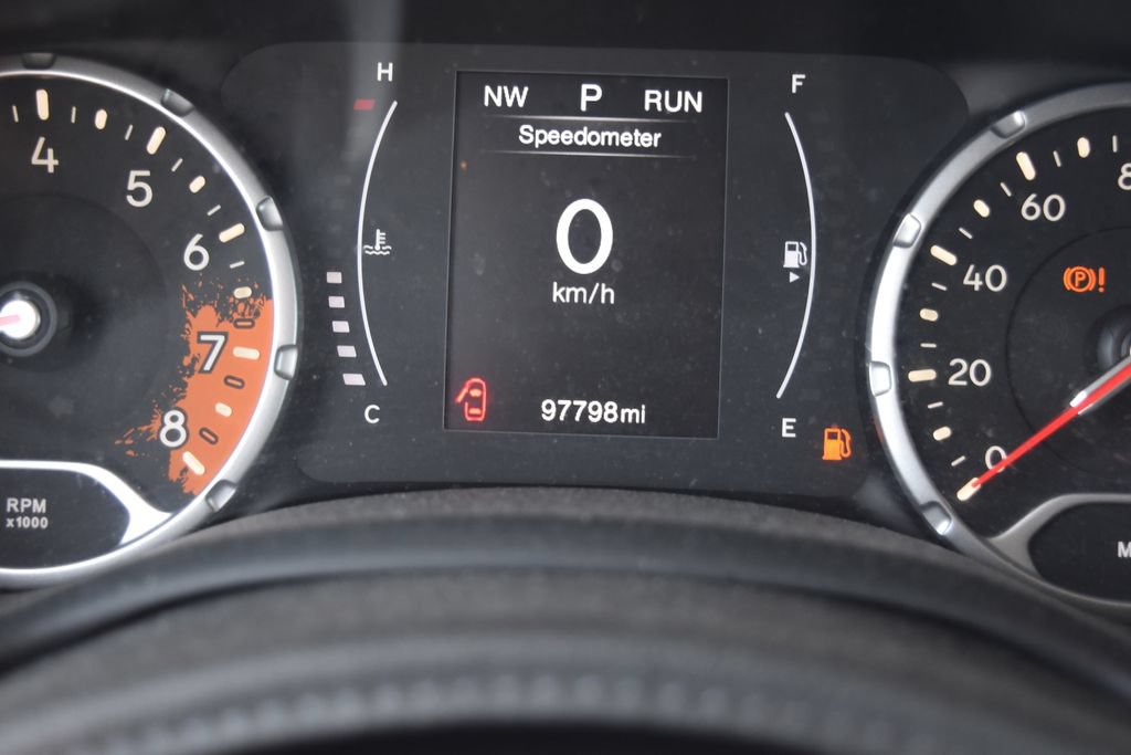 Used 2018 Jeep Renegade Latitude FWD image 16