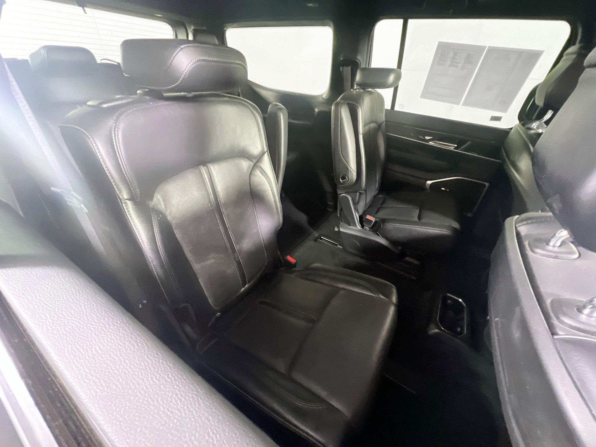 Used 2022 Jeep Wagoneer Series II w/ Flexible Seating Group image 27