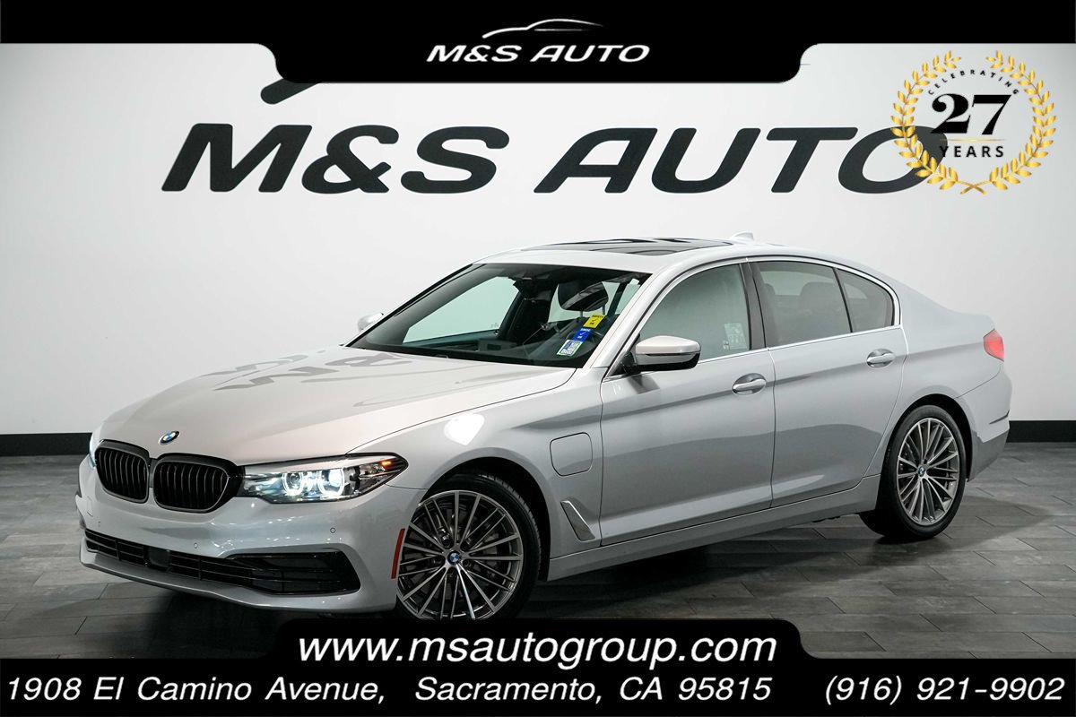 Used 2020 BMW 530e xDrive AWD/4WD image 1