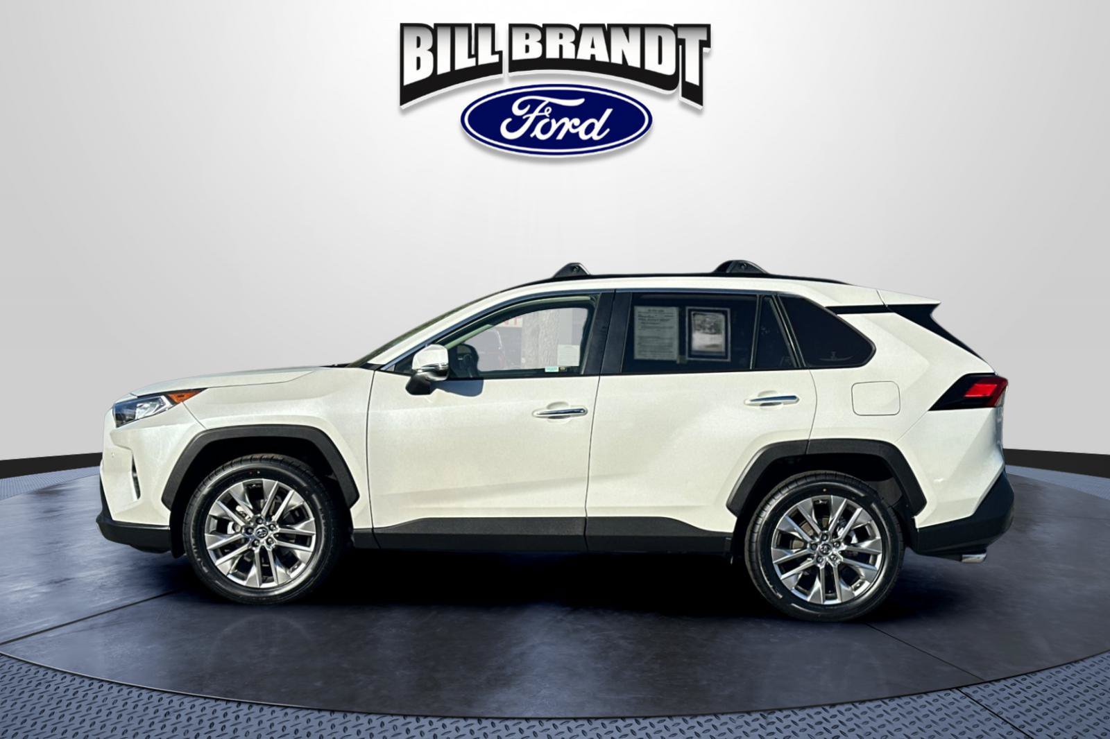 Used 2019 Toyota RAV4 Limited w/ Advanced Technology Package AWD/4WD image 6