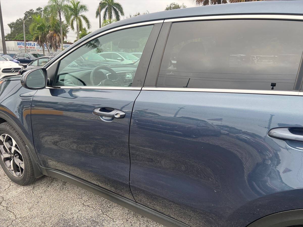 Used 2022 Kia Sportage LX FWD image 15