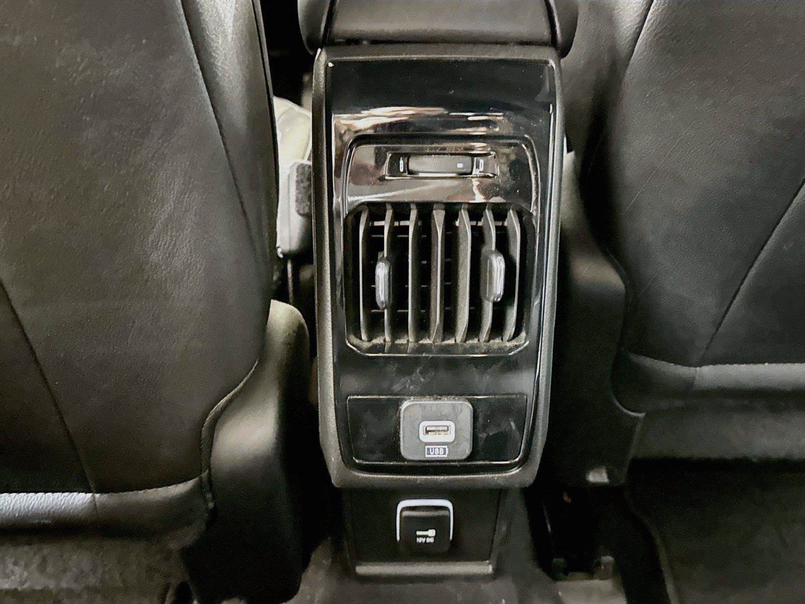Used 2026 Jeep Compass Limited AWD/4WD image 21