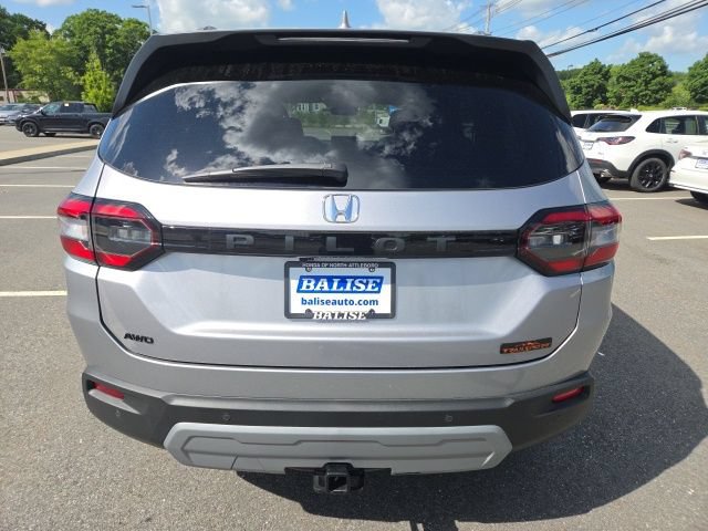 Used 2025 Honda Pilot TrailSport image 6