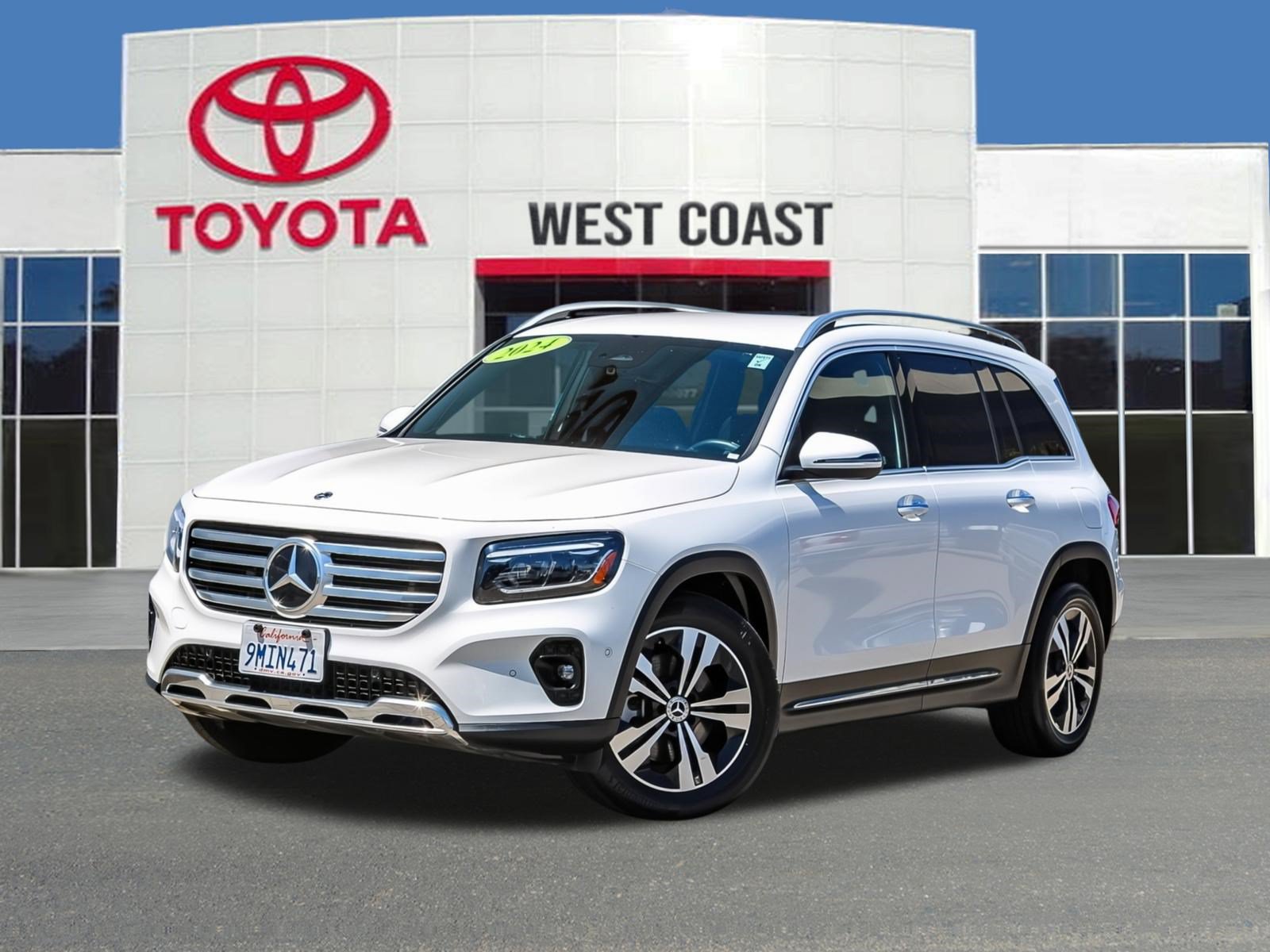 Used 2024 Mercedes-Benz GLB 250 image 1