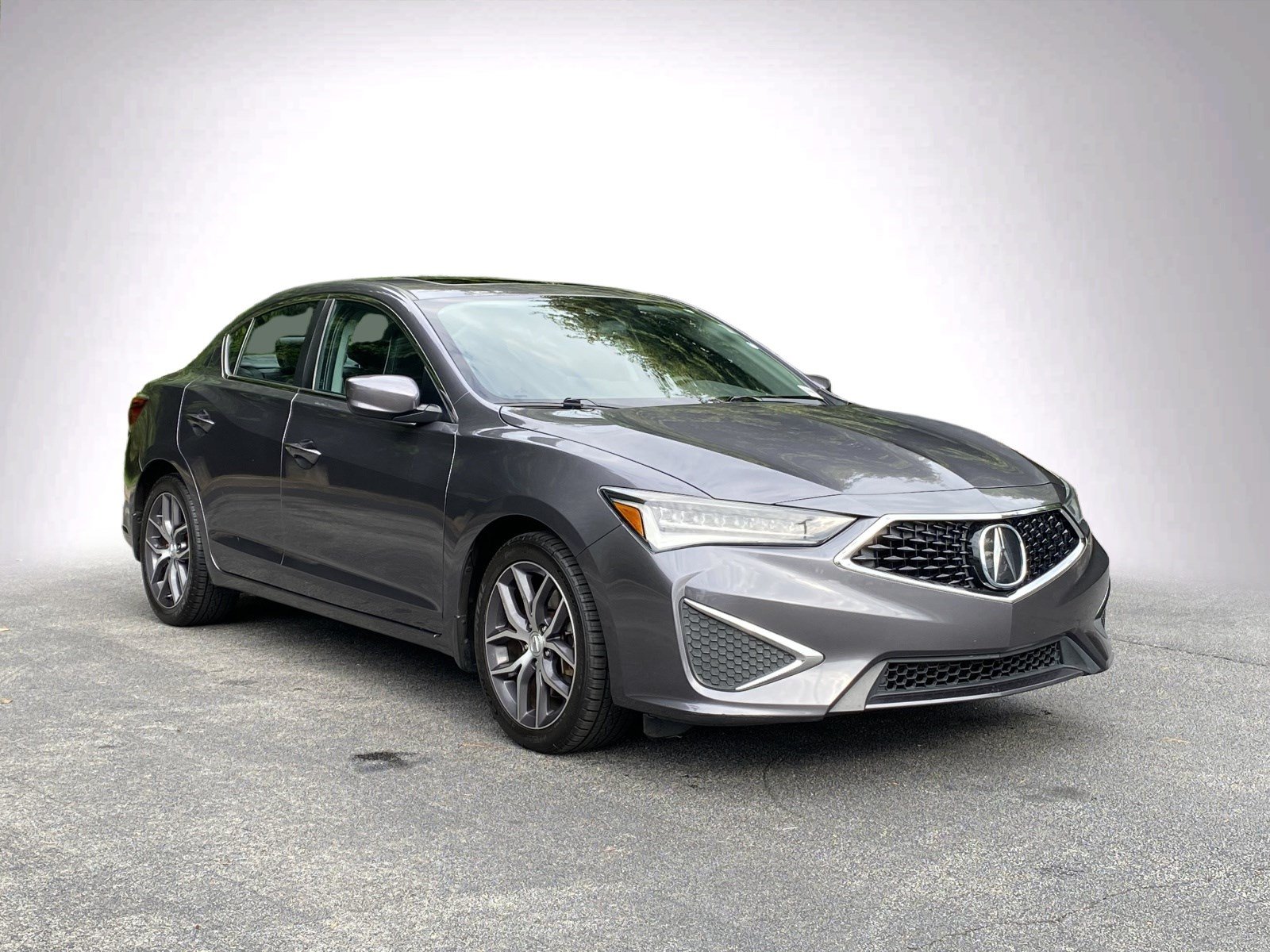 Used 2019 Acura ILX FWD image 2