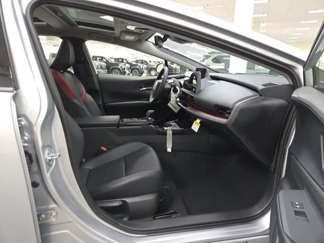 New 2026 Toyota Prius Plug-In Hybrid FWD image 9