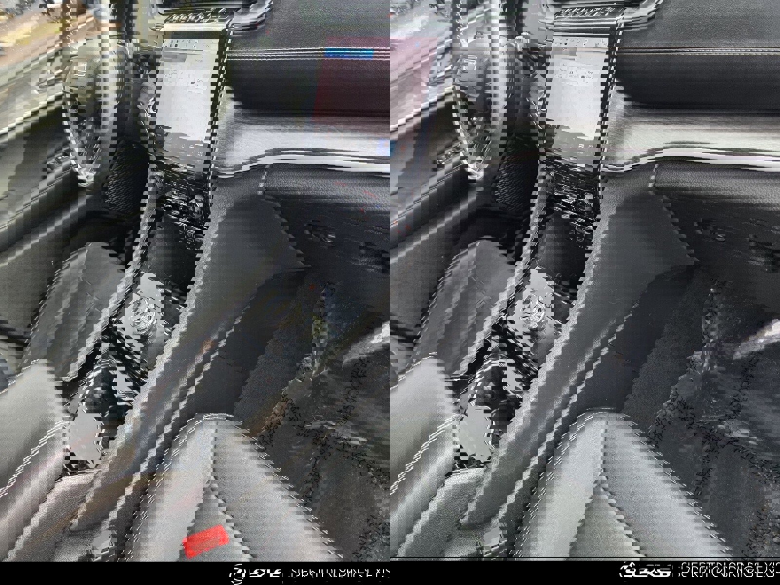 Used 2023 Jeep Grand Cherokee L Limited w/ Black Appearance Package image 30