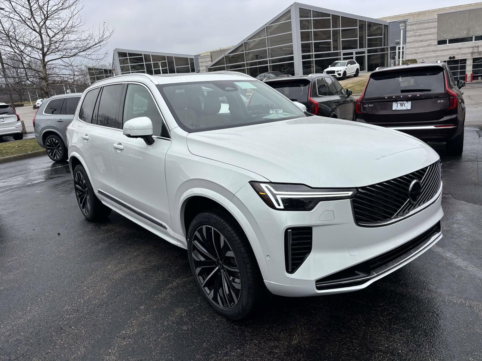 New 2026 Volvo XC90 B6 Plus w/ Protection Package Premier