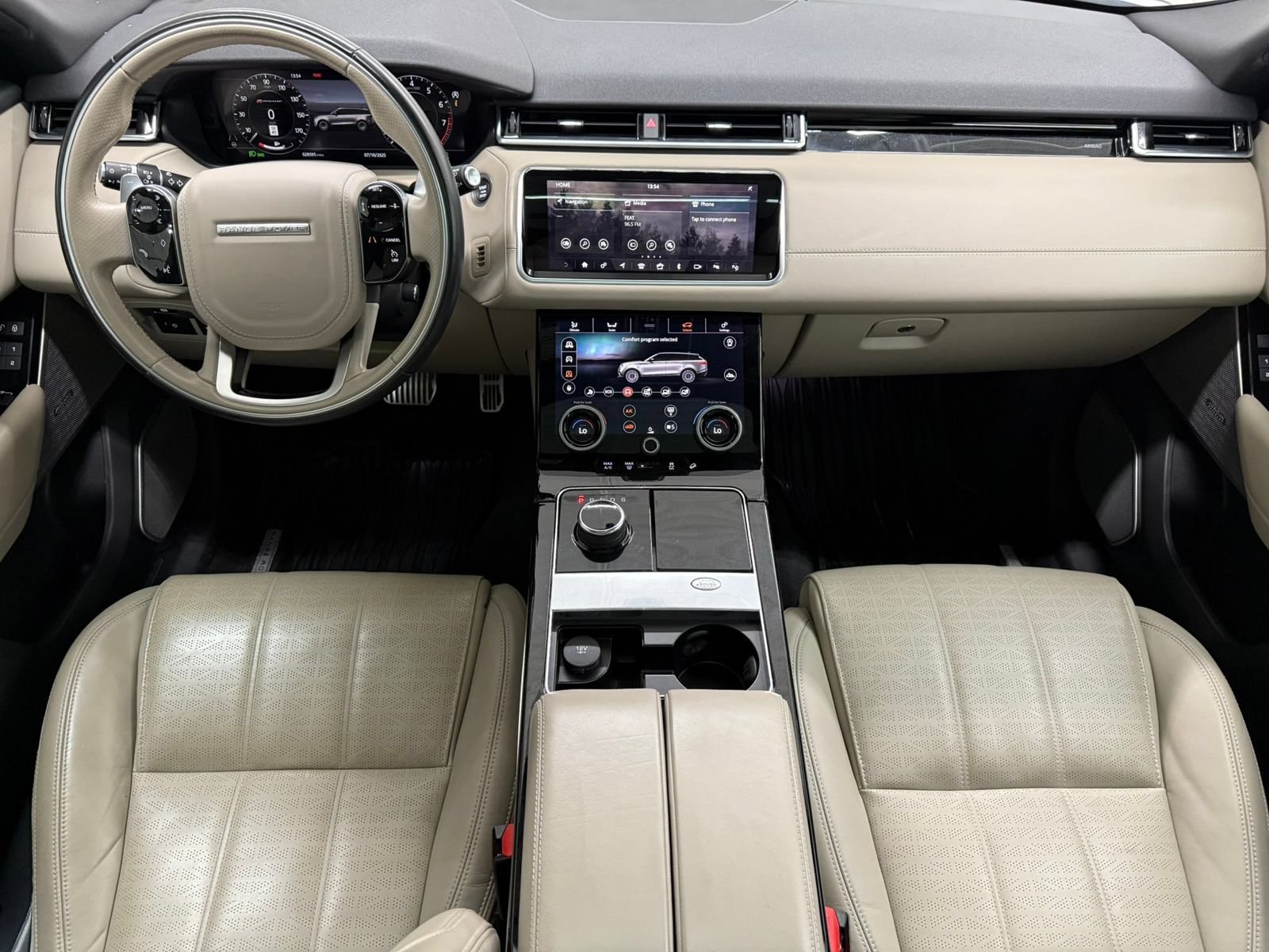 Used 2019 Land Rover Range Rover Velar R-Dynamic HSE AWD/4WD image 26