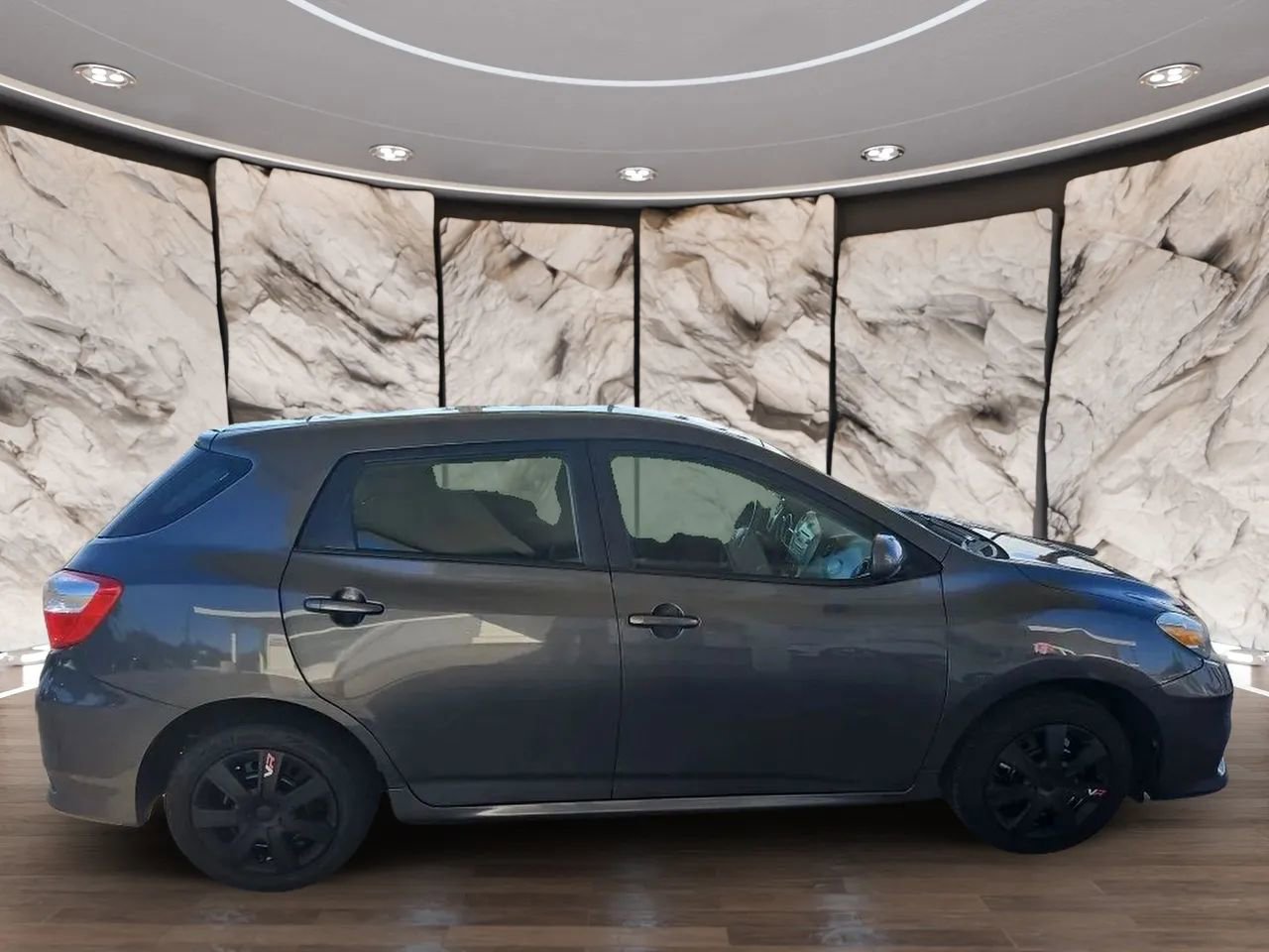 Used 2011 Toyota Matrix image 7