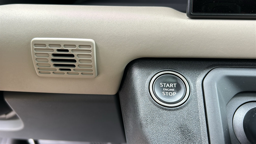 Certified 2024 Land Rover Defender 110 X-Dynamic SE AWD/4WD image 20