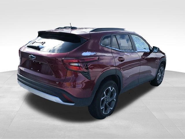 Certified 2025 Chevrolet Trax LT w/ Sunroof Package image 2