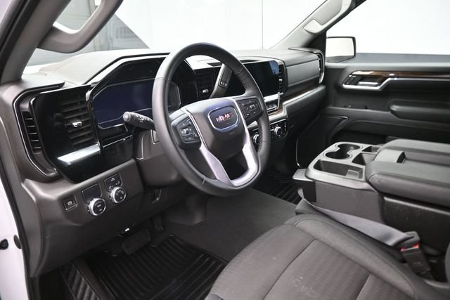 Used 2024 GMC Sierra 1500 SLE RWD image 17