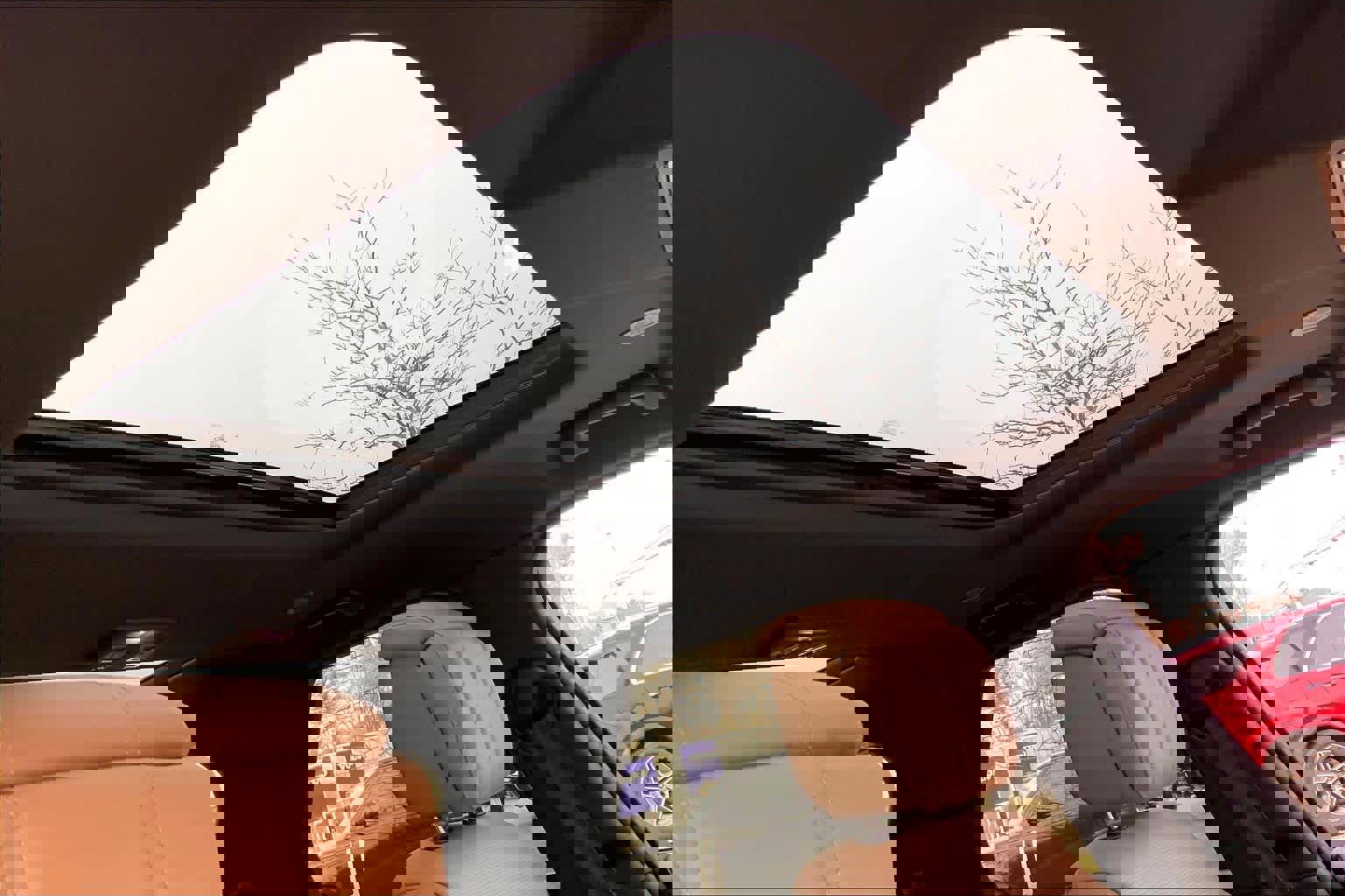 Used 2025 Land Rover Discovery Dynamic SE image 13