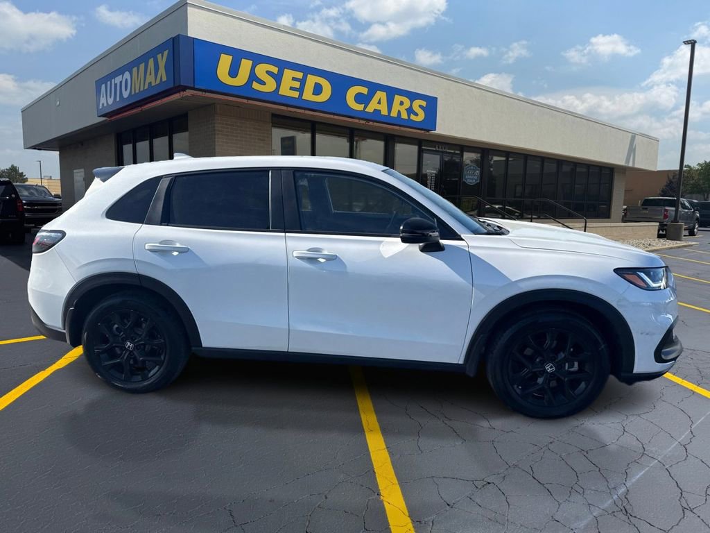 Used 2024 Honda HR-V Sport image 2