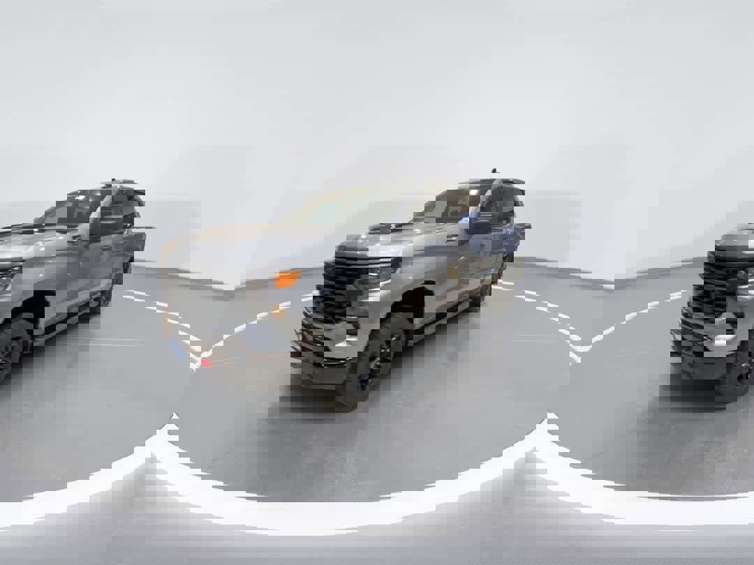 Used 2024 Chevrolet Silverado 1500 Custom Trail Boss w/ LPO, Dark Essentials Package image 4