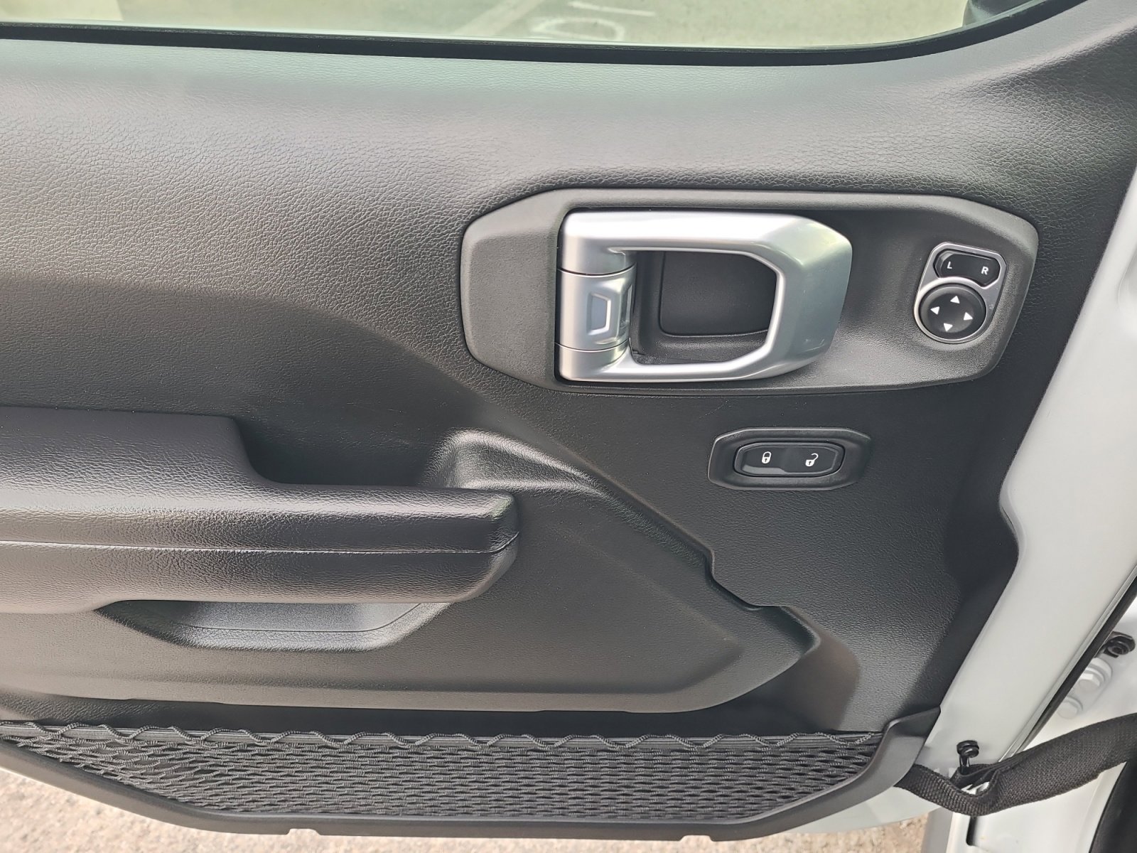 Used 2021 Jeep Wrangler Rubicon image 14