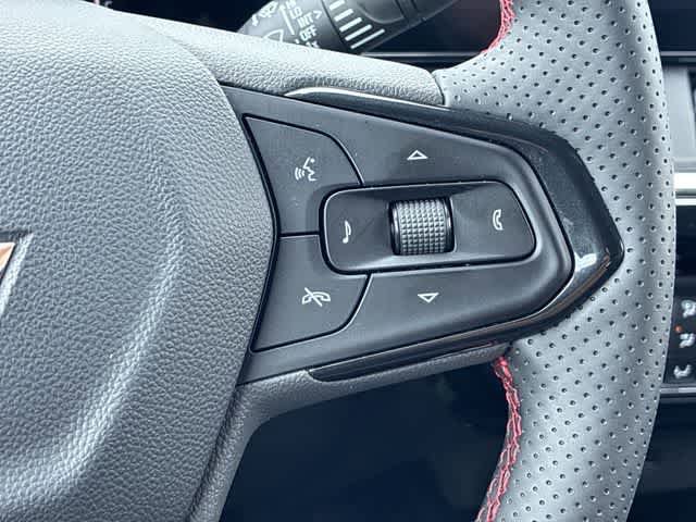 Used 2026 Chevrolet Trax RS w/ Sunroof Package FWD image 27