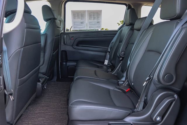 Certified 2024 Honda Odyssey Touring image 19